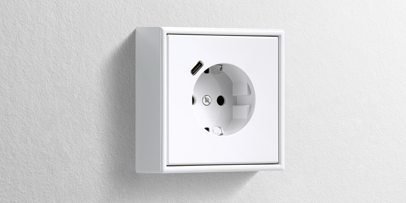 Erweiterter Anschlussraum für die Nachrüstung bei Schwäbischer Industrie- und Elektroservice in Ehingen